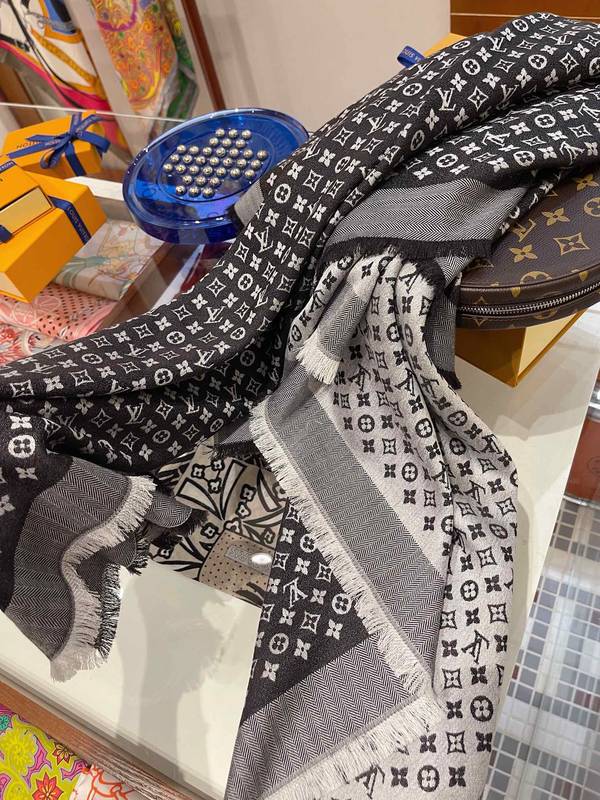 Louis Vuitton Scarf LVC00543 Louis Vuitton Scarf LVC00543